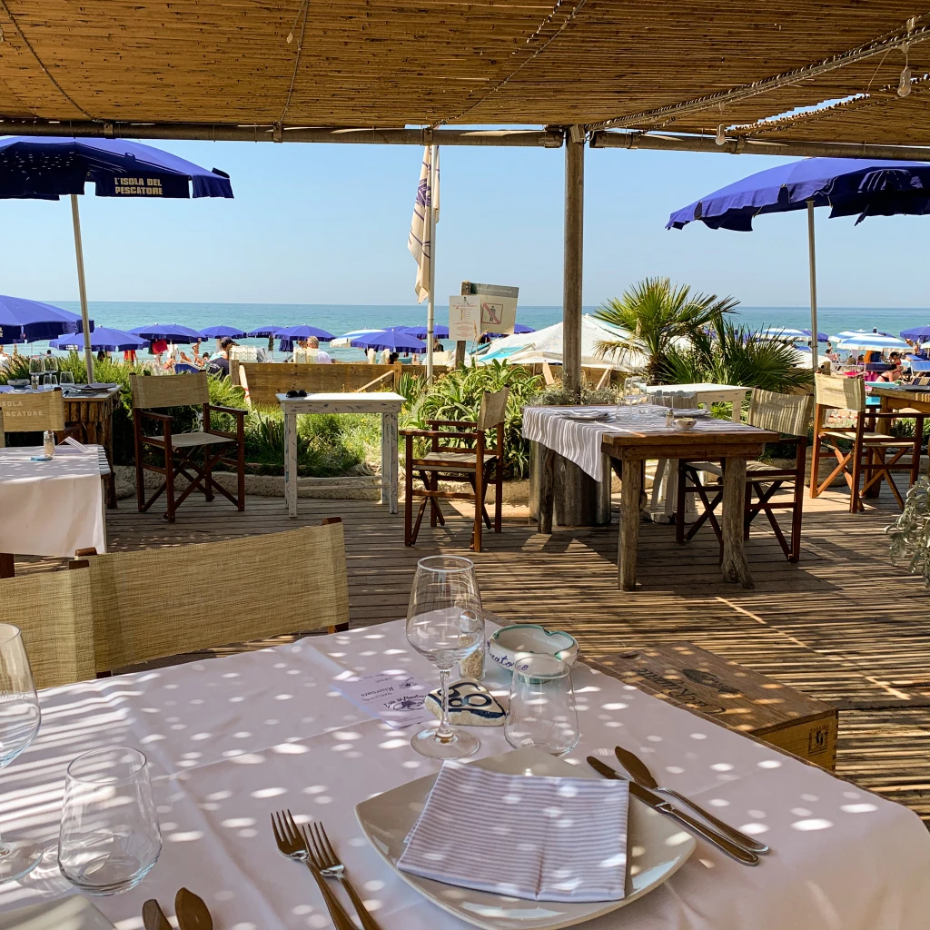 Best beach restaurant with fresh fish. Ristorante Di Pesce