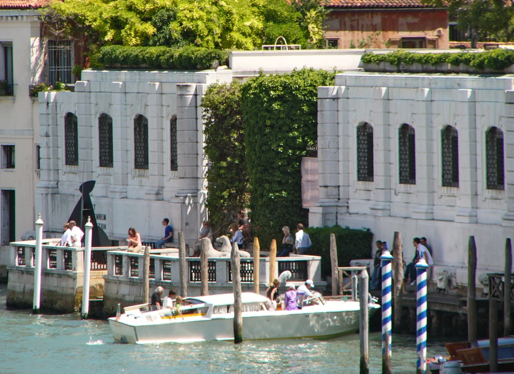Peggy Guggenheim museum, as seen from the Grand Canal