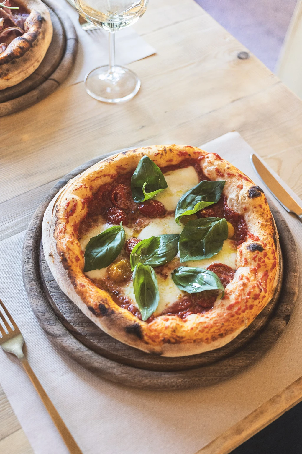 Pizza Dipinta [@pizza_dipinta] bergamo, Italy