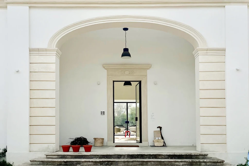 The entrance of this stunning Villa in Puglia