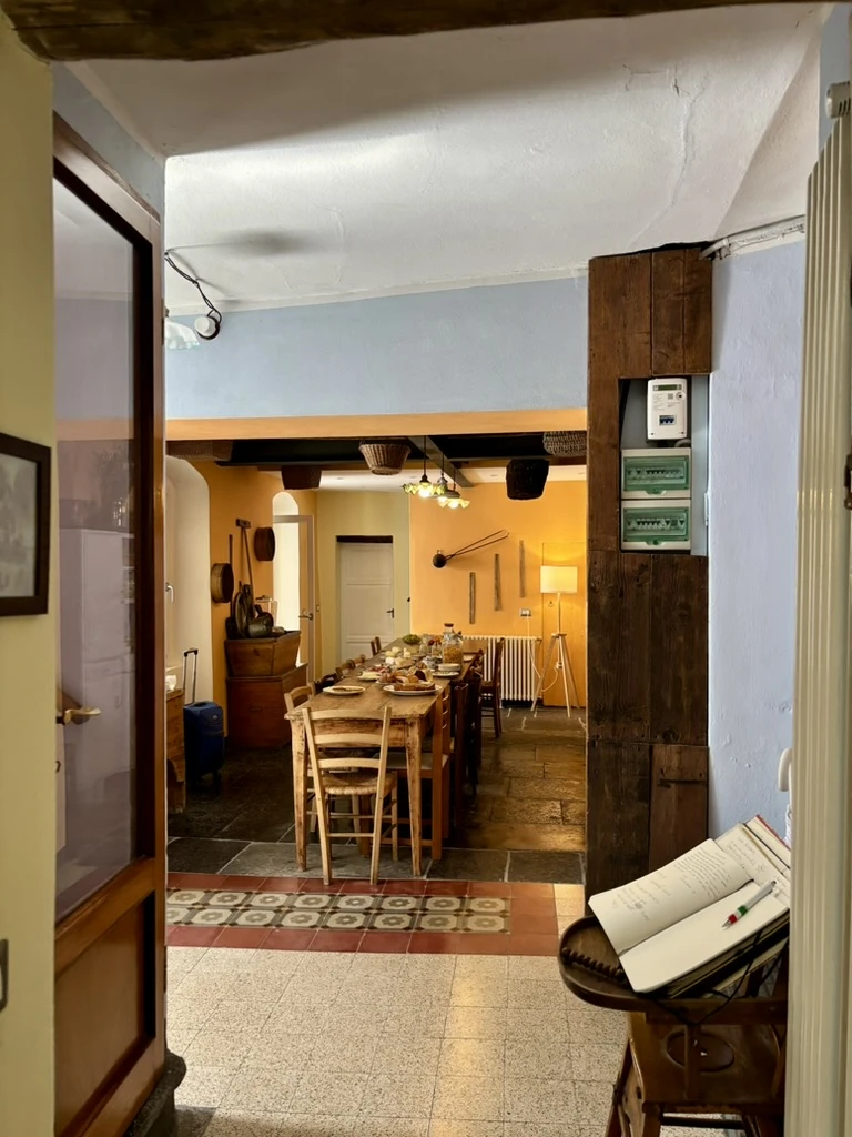 The breakfast table