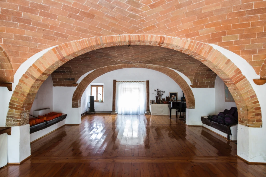 yoga retreat Tuscany