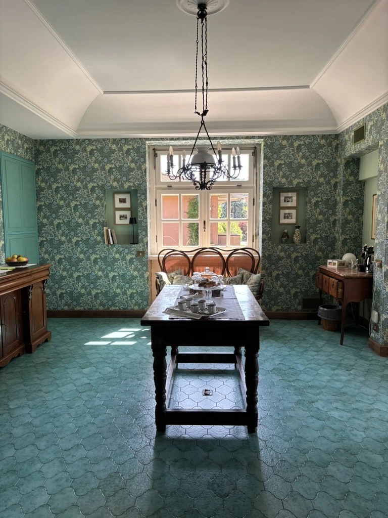 Breakfast room