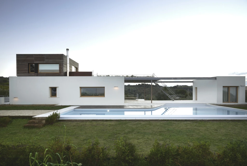 The House was designed by the very talented architects Andrea and Luca Ponsi, by Studio Ponsi.