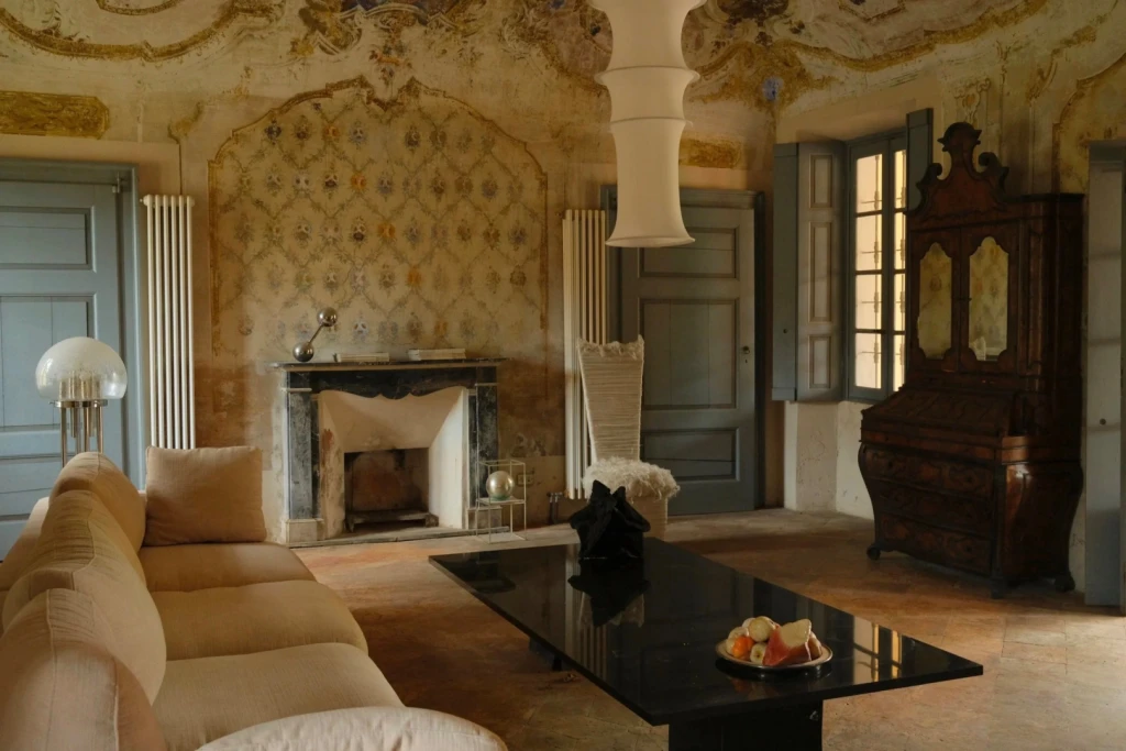 N° 092  | 19th-Century Noble Residence Near Milan