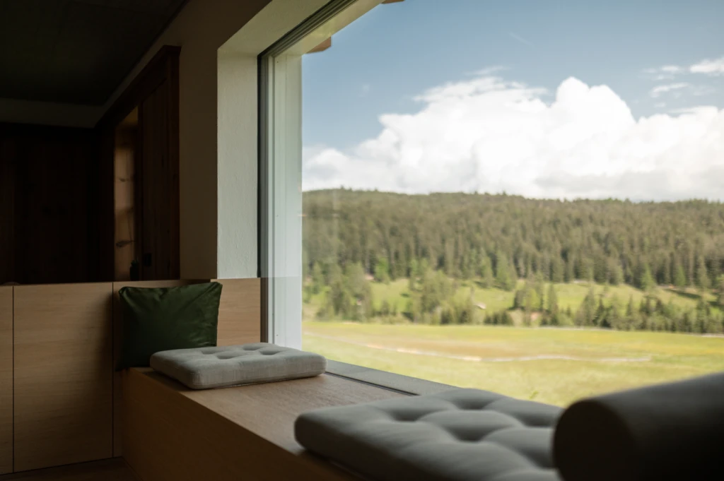 big panoramic window shot by Patrick Schwienbacher