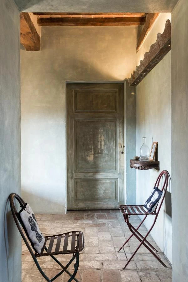 the interior of the historic townhouse near Montepulciano