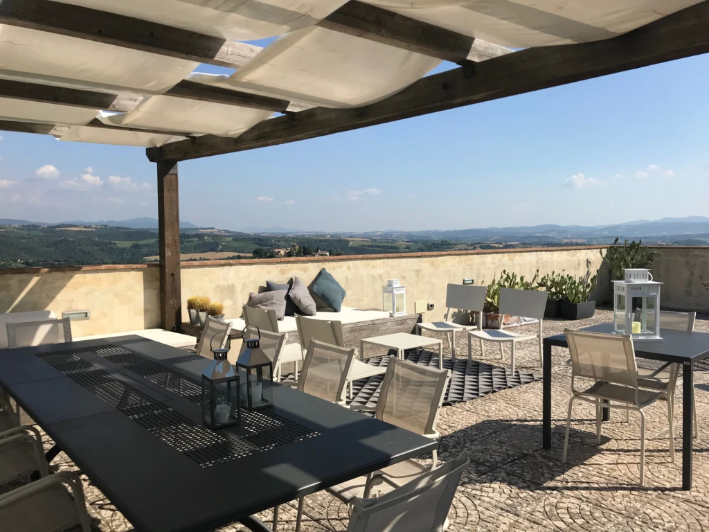 On top of the tower is a magnificent 360° panoramic rooftop terrace where there’s a large dining table, sofas and a barbecue for guests to use.