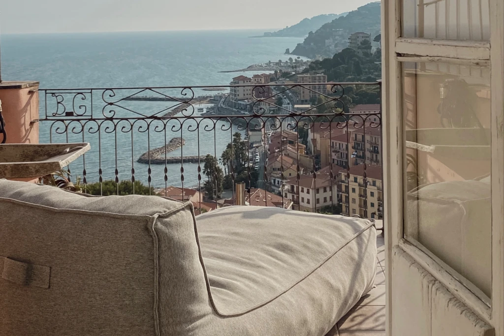 Roof terrace with sea view