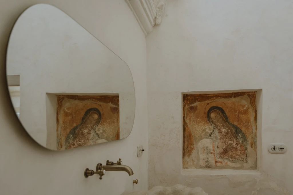Where else do you have a 15th century fresco in your bathroom