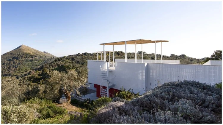 Redefined Mediterranean Architecture in Lazio for 6 people