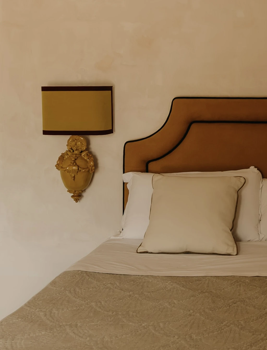 15th century watchtower, transformed by the Tafuri family in the 17th century and again in 2020 by the current owners