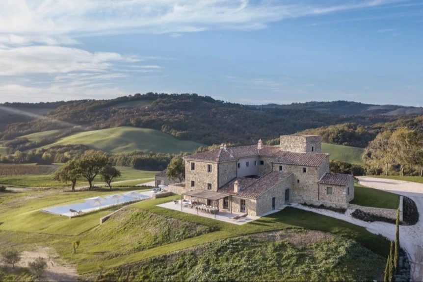 N° 102 | 18th-Century Farmhouse